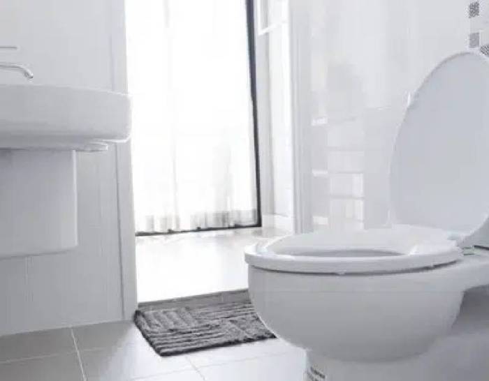 Sewer water coming up toilet