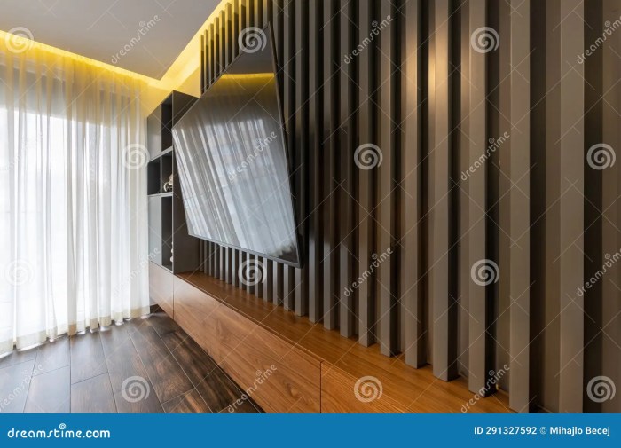 Slatted tv wall